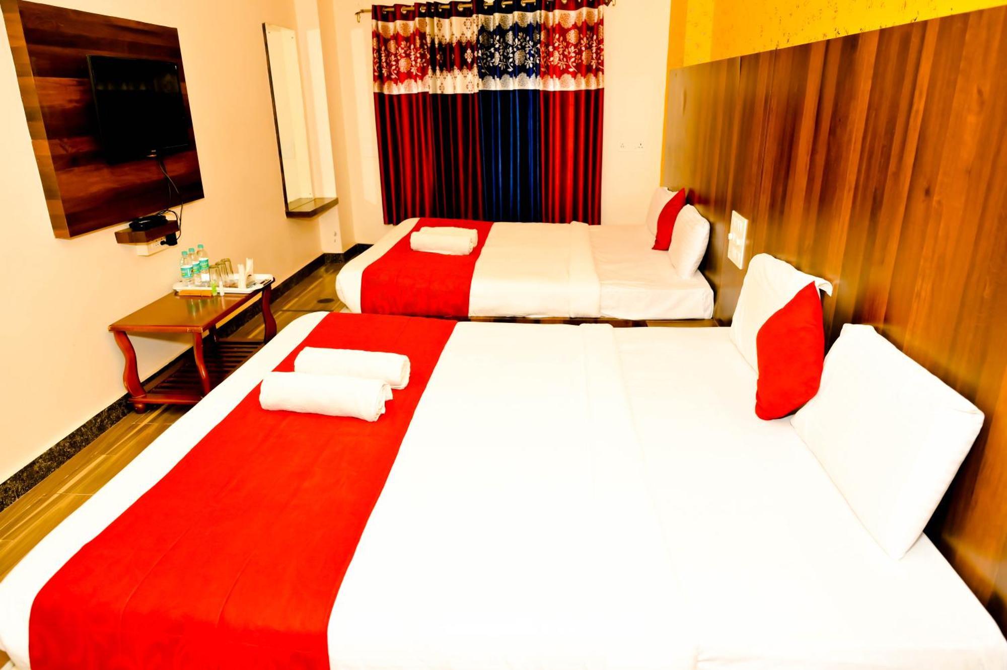Townhouse Mk Hotel Chikmagalur Exterior photo