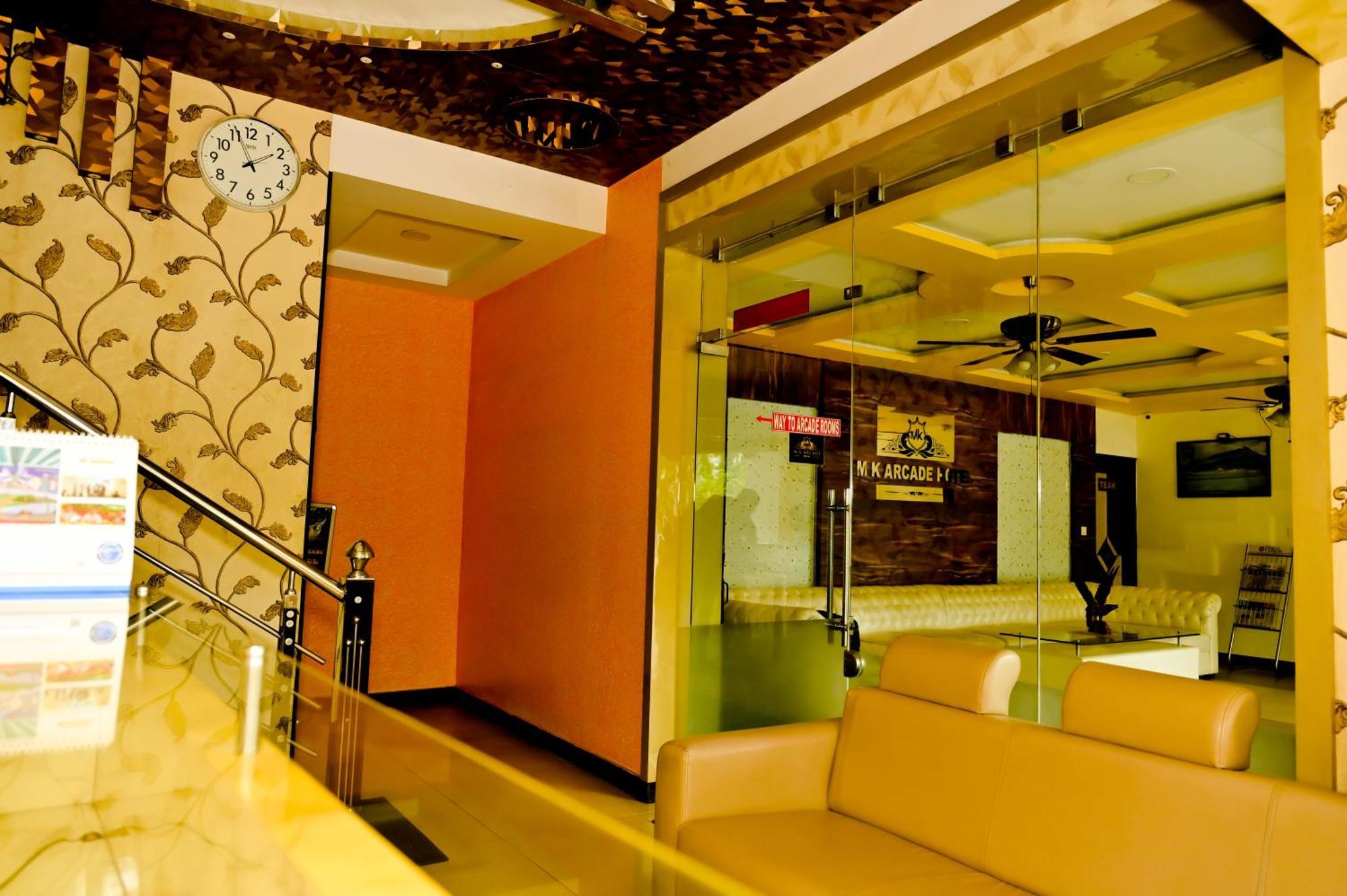 Townhouse Mk Hotel Chikmagalur Exterior photo