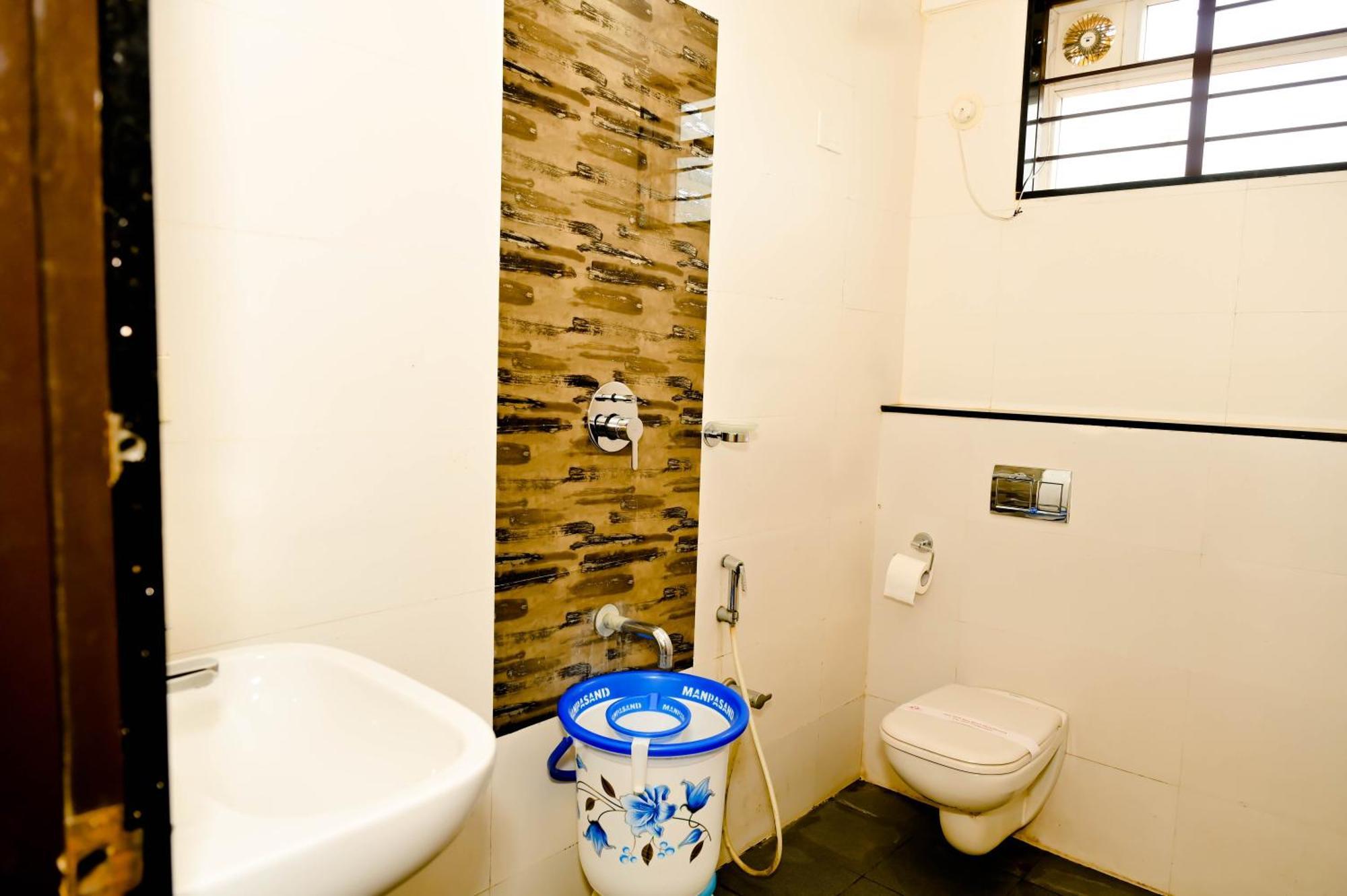 Townhouse Mk Hotel Chikmagalur Exterior photo