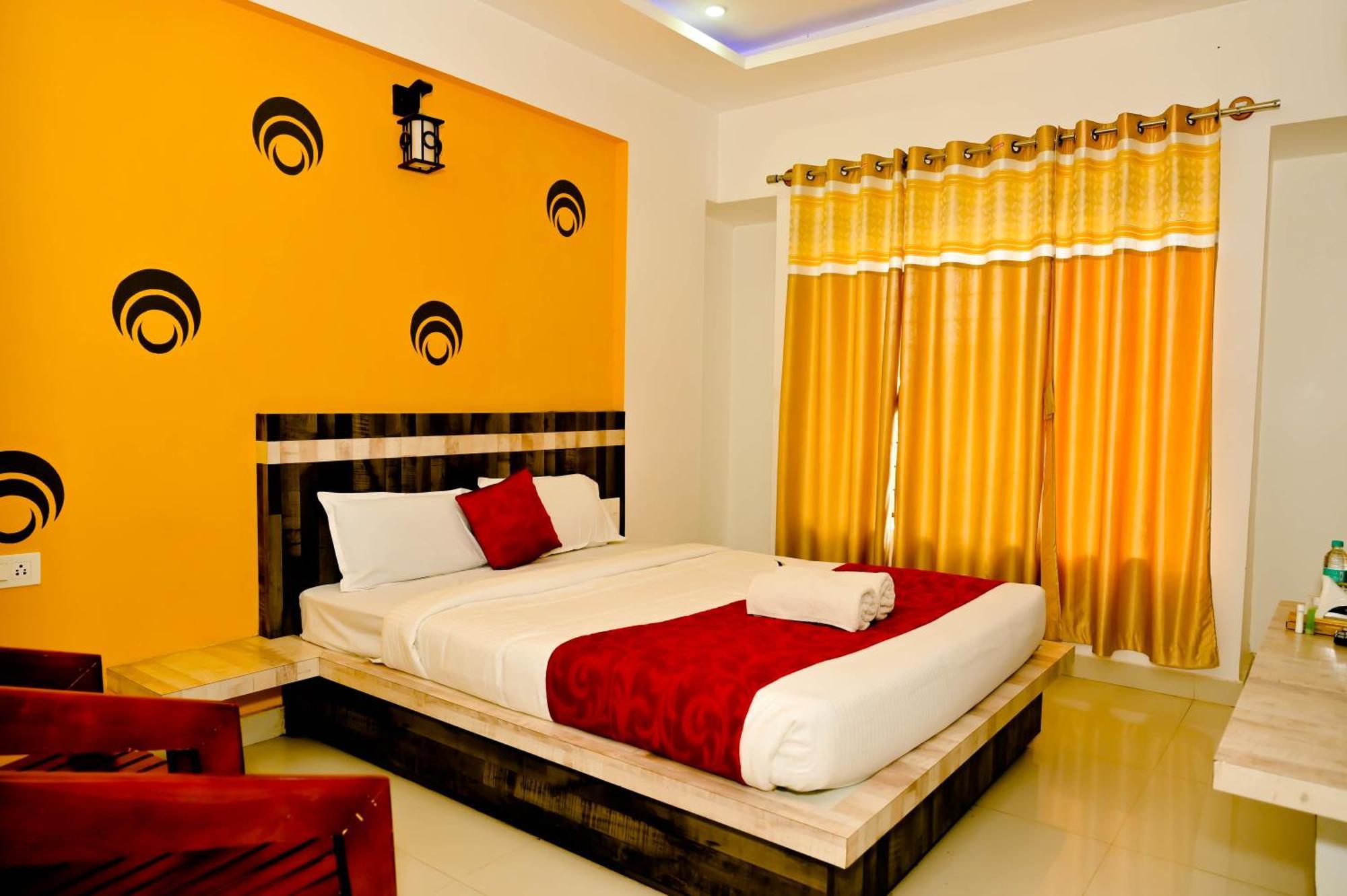 Townhouse Mk Hotel Chikmagalur Exterior photo
