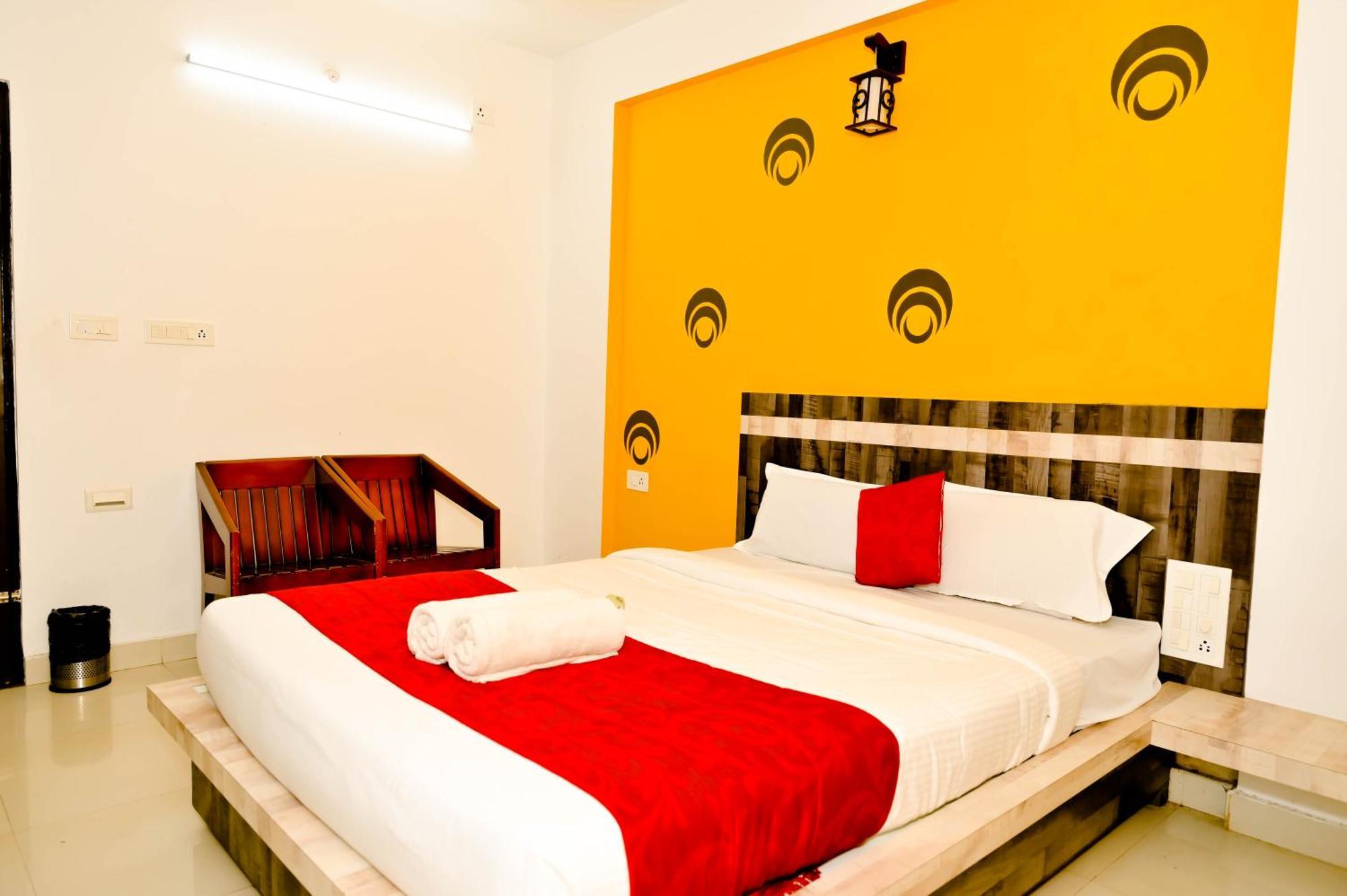 Townhouse Mk Hotel Chikmagalur Exterior photo