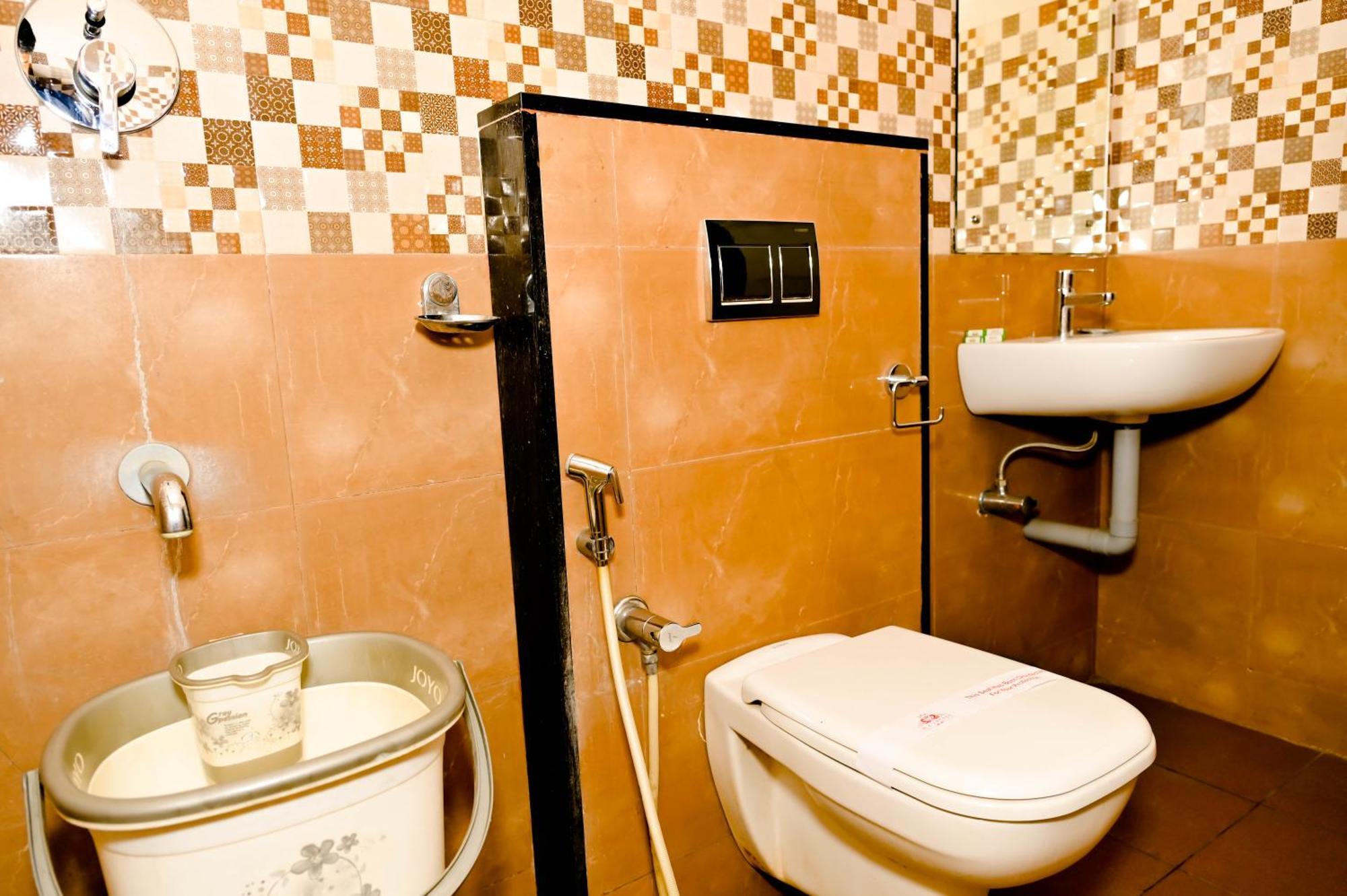 Townhouse Mk Hotel Chikmagalur Exterior photo